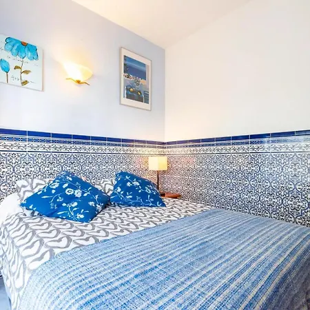 4 Bedroom 6 Guests 60m From Apartment *