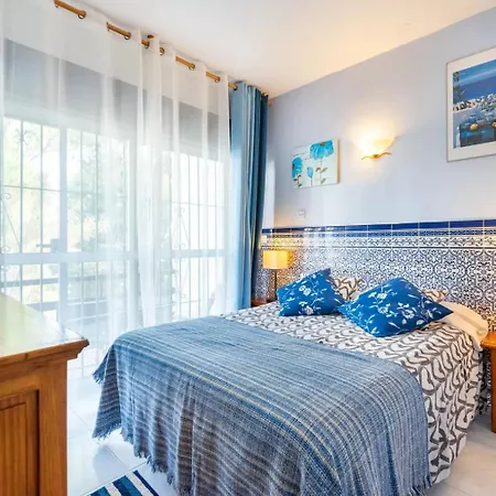 4 Bedroom 6 Guests 60m From Apartment *