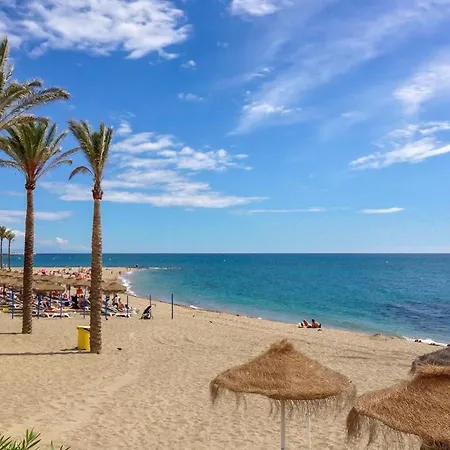 4 Bedroom 6 Guests 60m From Torremolinos