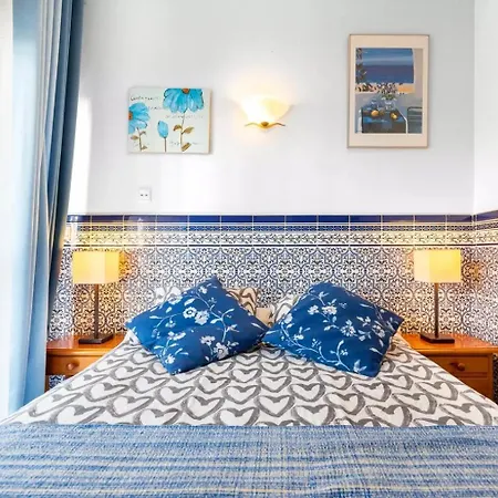 Apartment 4 Bedroom 6 Guests 60m From *